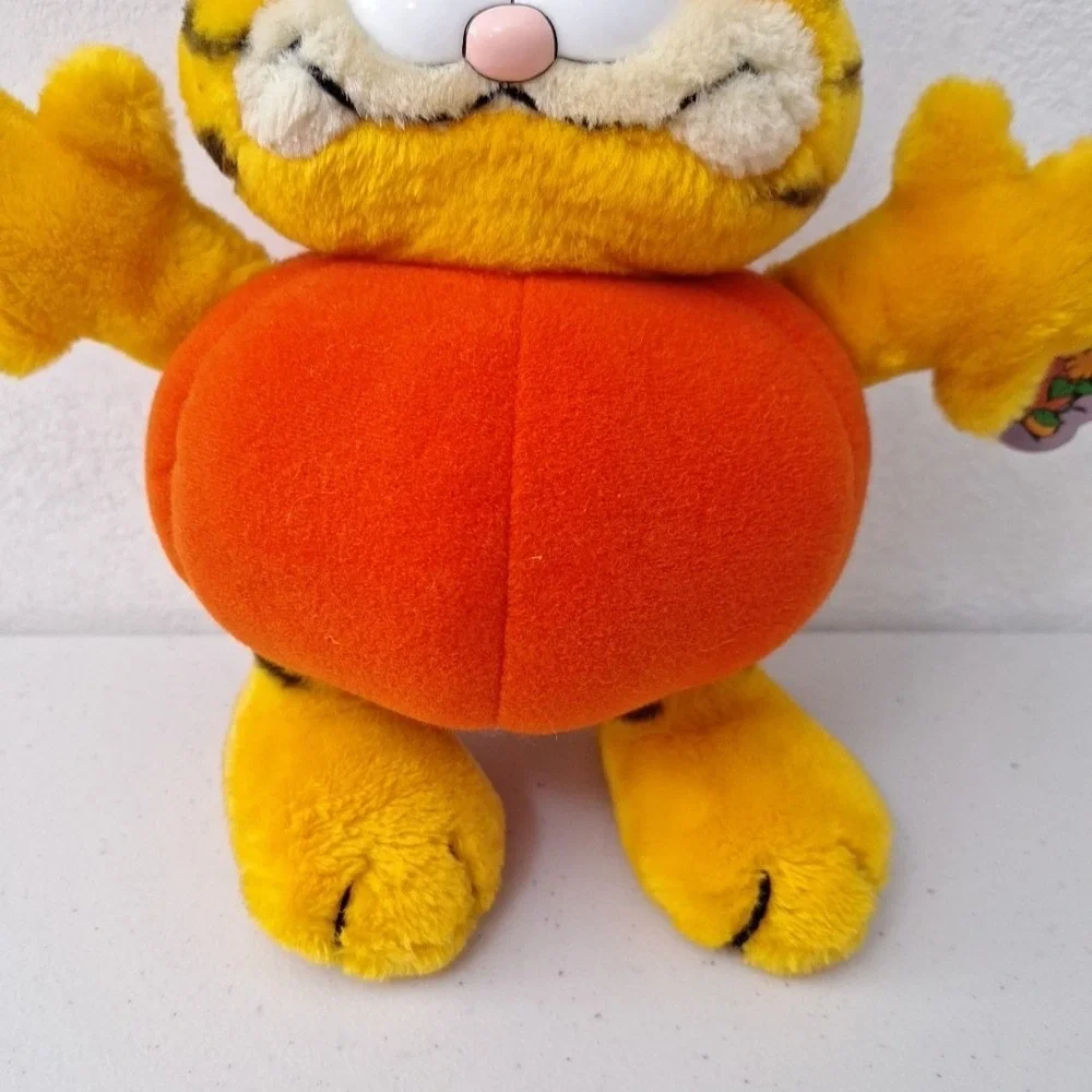Vintage 1981 DAKIN Garfield Pumpkin Patch Halloween Plush Stuffed Toy 12